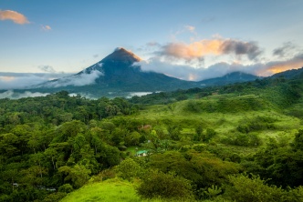 Aventure costaricienne : entre jungle, volcan et Caraïbes